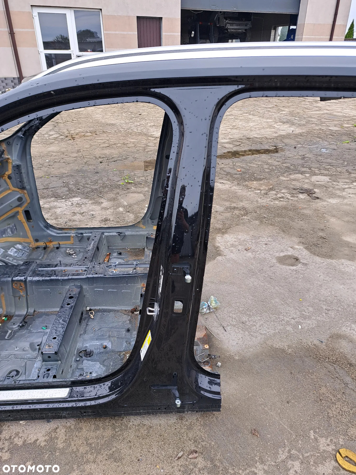 VOLVO XC40 II SLUPEK B ĆWIARTKA LEWA PRAWA - 3