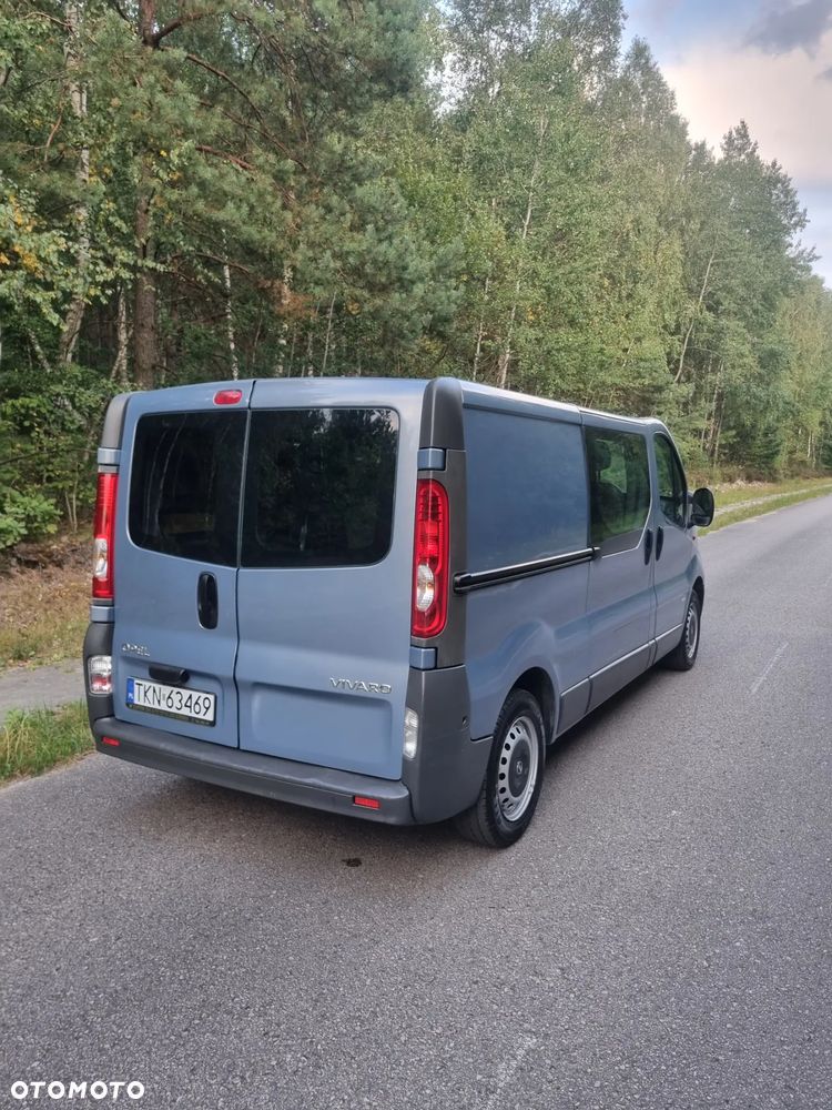 Opel Vivaro - 8