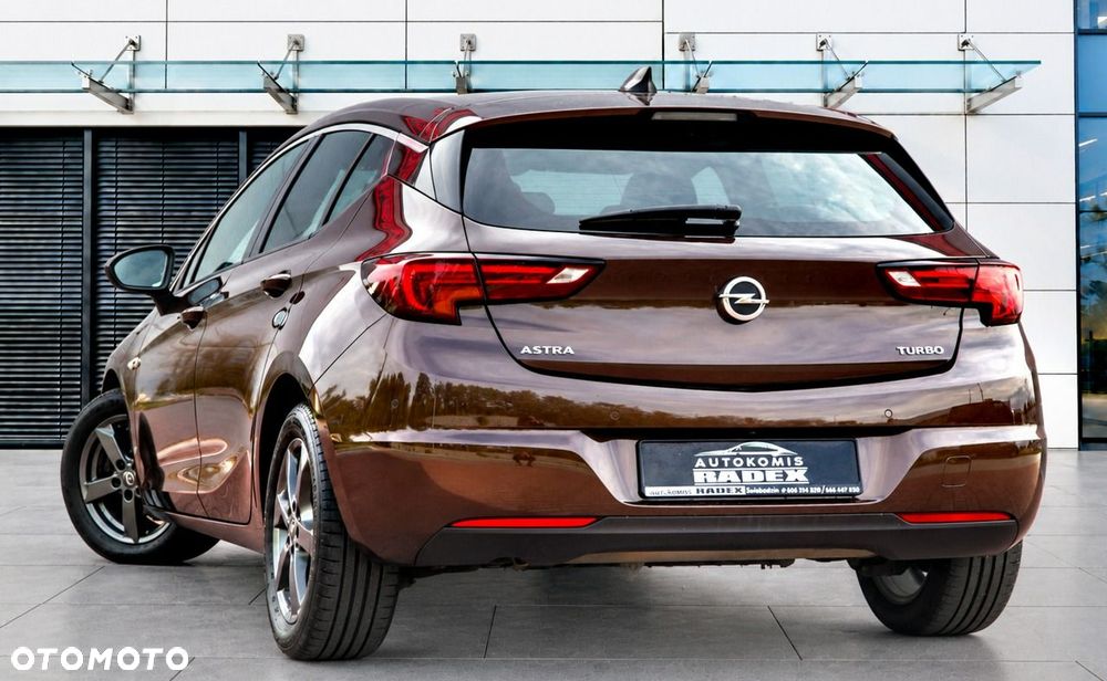 Opel Astra 1.4 T Elite - 10