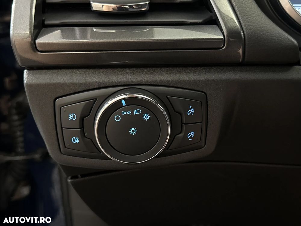 Ford Mondeo - 16