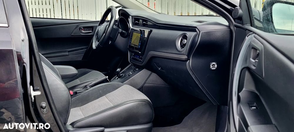Toyota Auris - 7