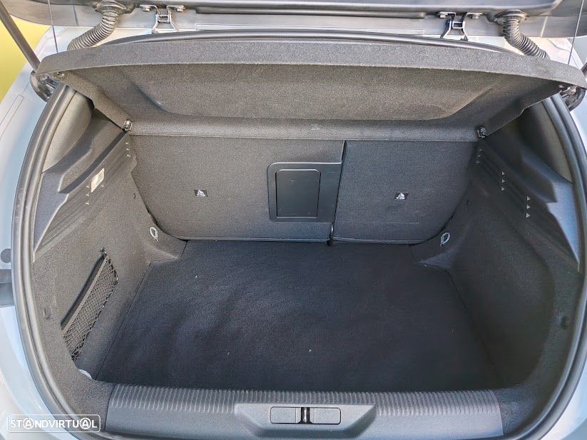 Peugeot 308 1.2 PureTech Allure - 32