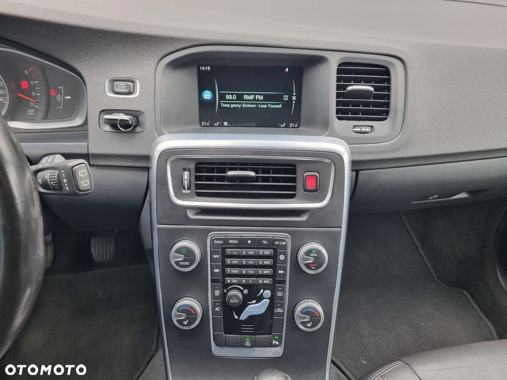 Volvo V60 DRIVe Kinetic - 14