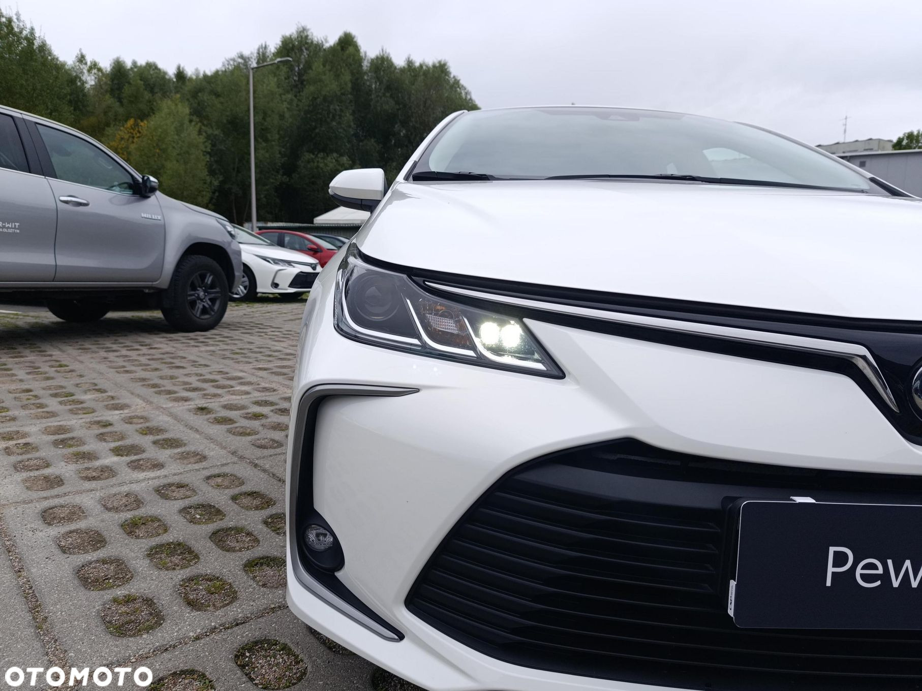 Toyota Corolla 1.8 Hybrid Comfort - 12