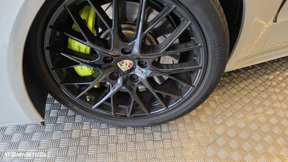 Porsche Panamera Sport Turismo 4S E-Hybrid - 34