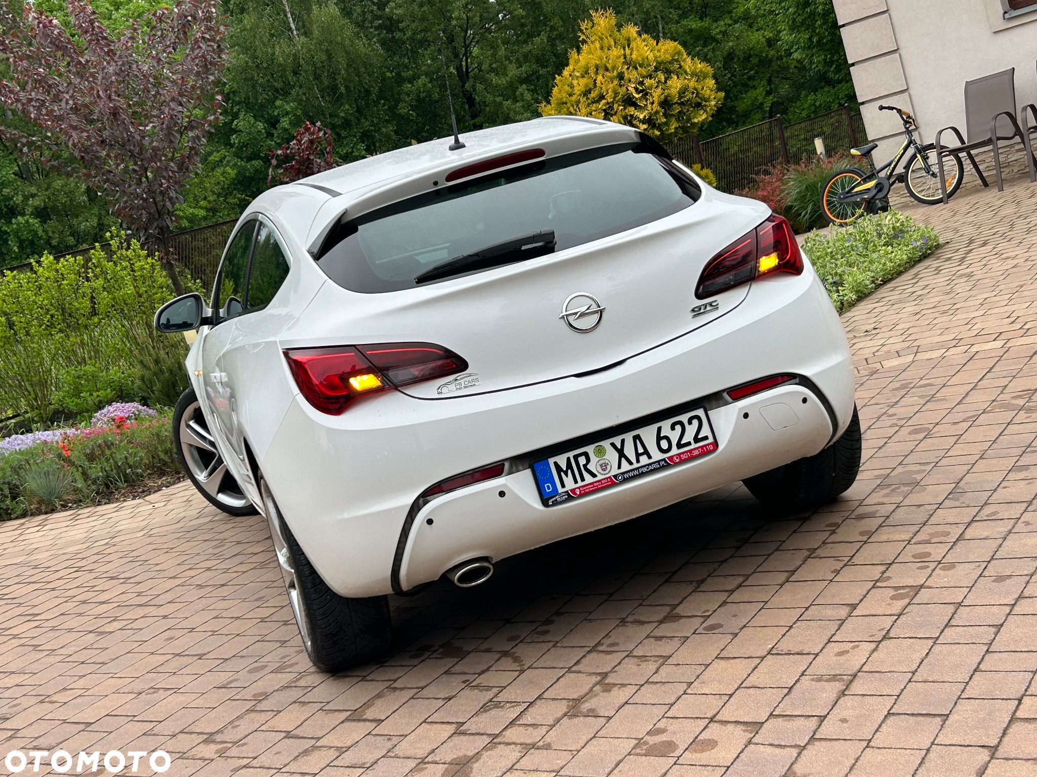 Opel Astra GTC 1.4 Turbo - 17