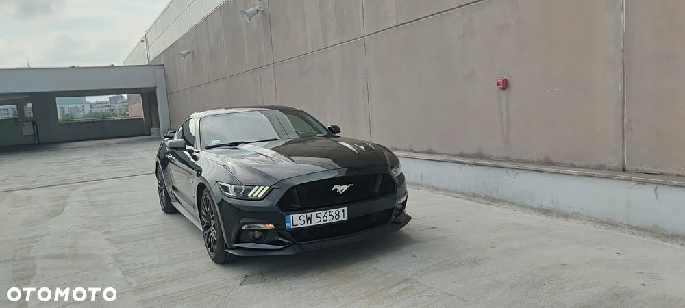 Ford Mustang - 2
