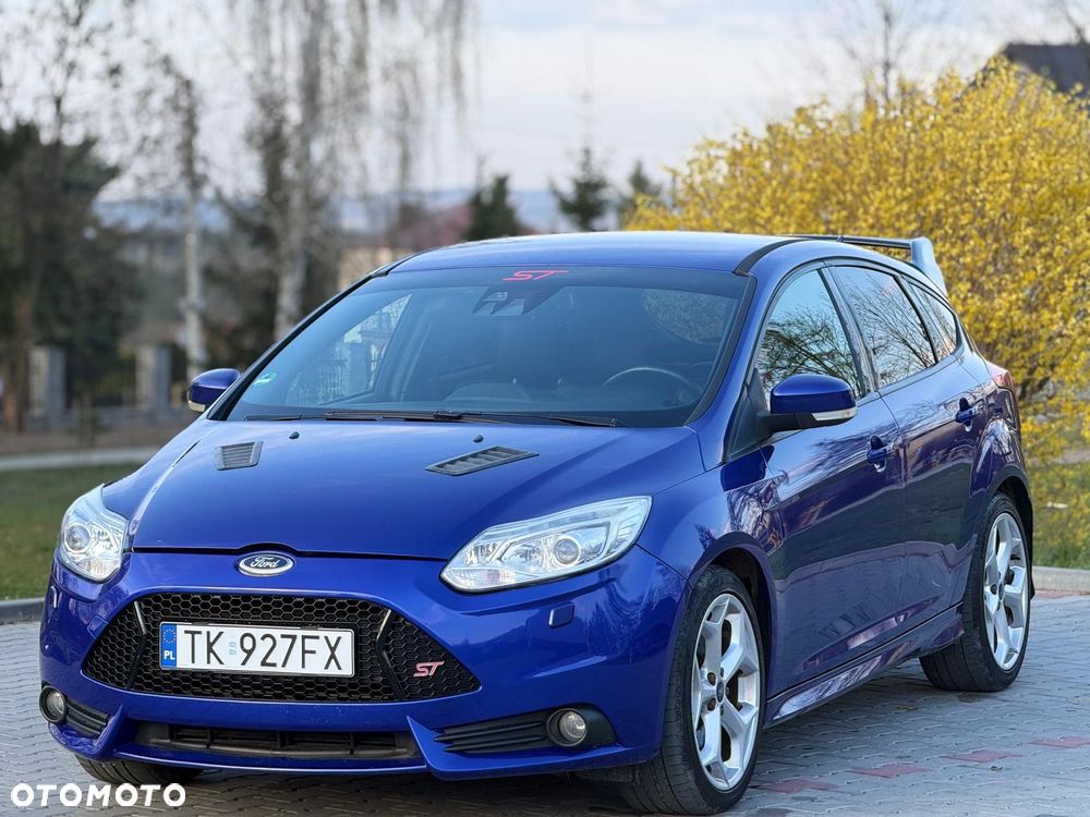 Ford Focus 2.0 EcoBoost ST - 18