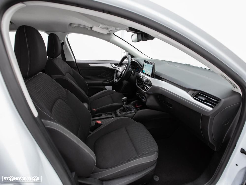 Ford Focus - 9