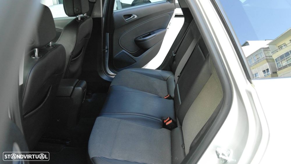 Opel Astra Sports Tourer 1.7 CDTi Cosmo S/S - 22