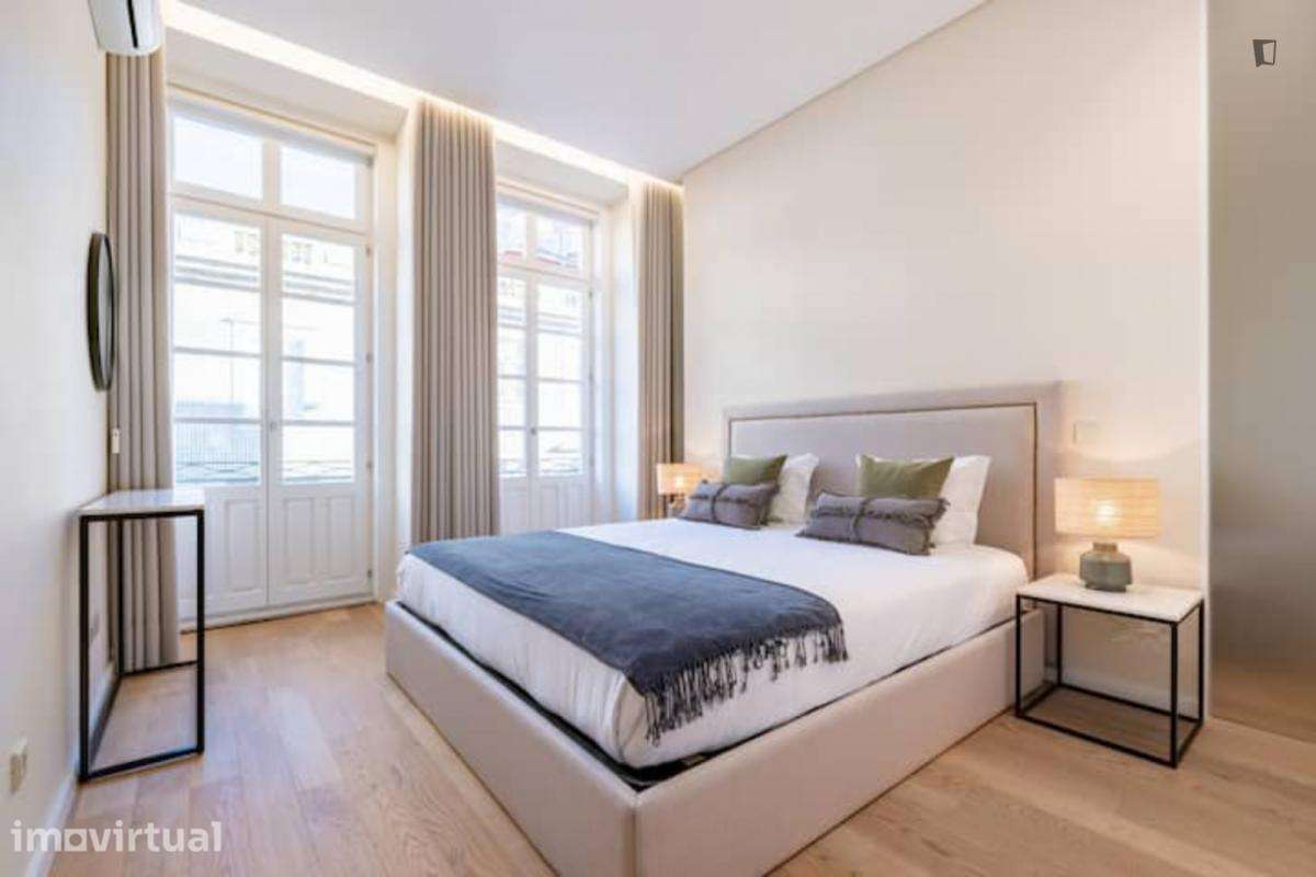 Apartamento com 1 quartos - localizado em Santo Ildefonso Porto - Grande imagem: 4/25