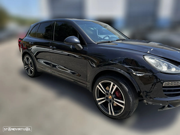 Porsche cayenne 3.0 v6 diesel tiptronic s de Dez2011 para peças