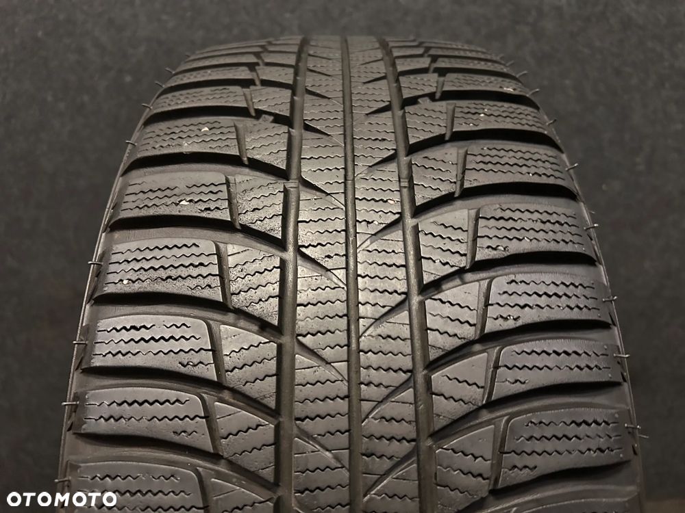 Bridgestone Blizzak LM001 235/45/18 98V XL 1szt. - 2