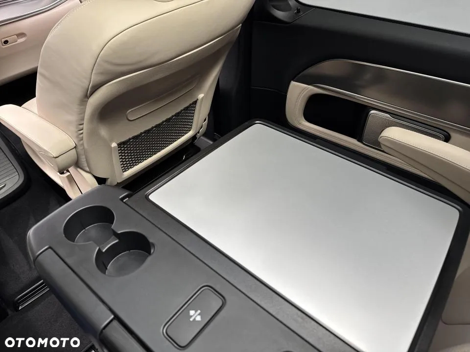 Mercedes-Benz Klasa V 300 d 4-Matic 9G-Tronic Exclusive (d³ugi) - 25