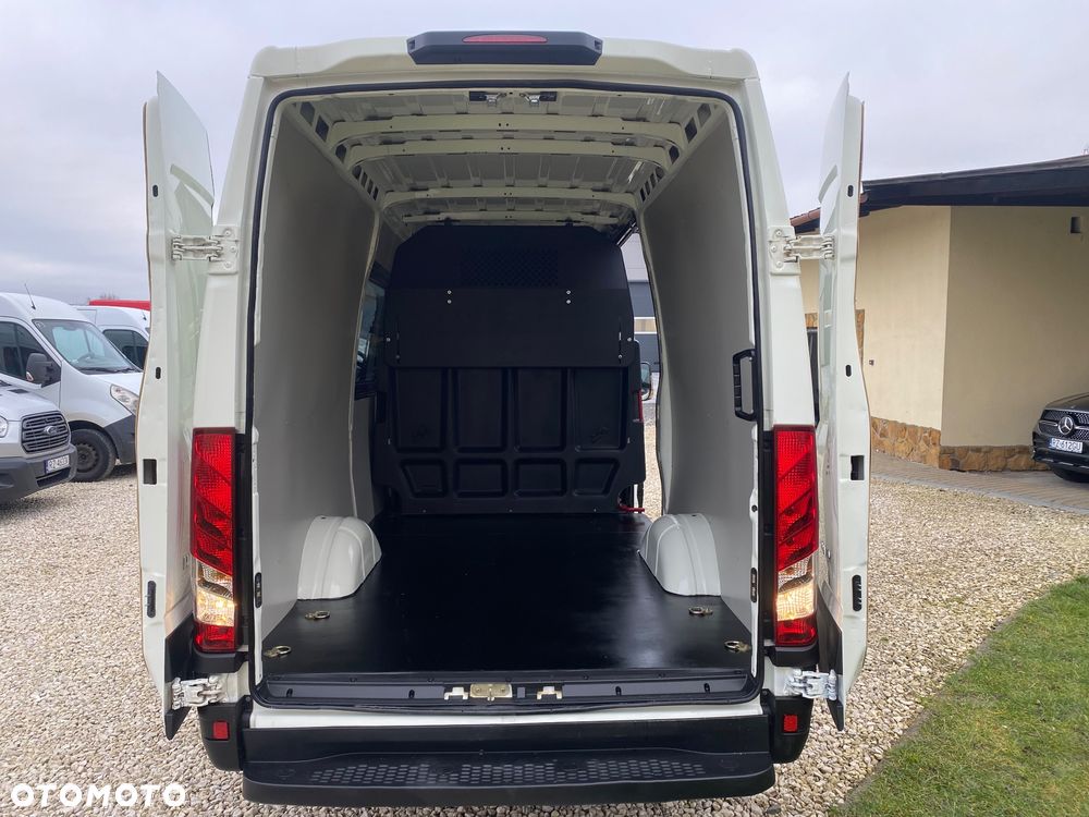 Iveco DAILY Brygadowe, 7-osobowe, serwisowane - 31
