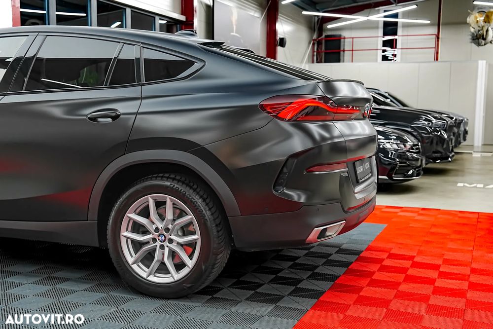 BMW X6 xDrive40i - 18
