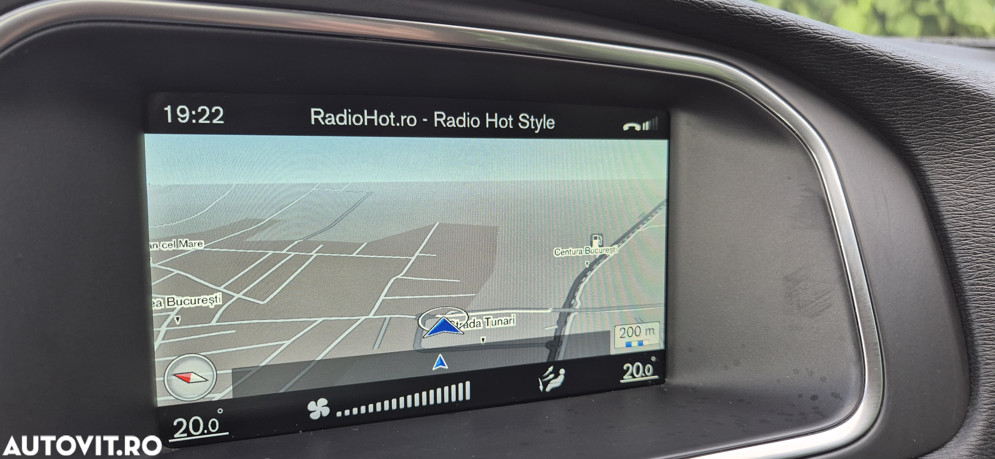 Volvo V40 D4 Momentum - 16