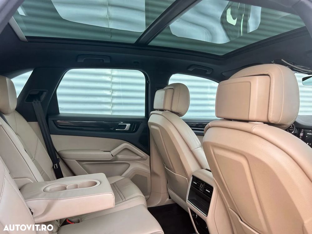 Porsche Cayenne S Tiptronic S - 11