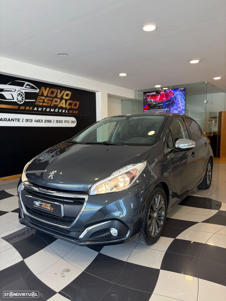 Peugeot 208 1.6 BlueHDi Style - 1
