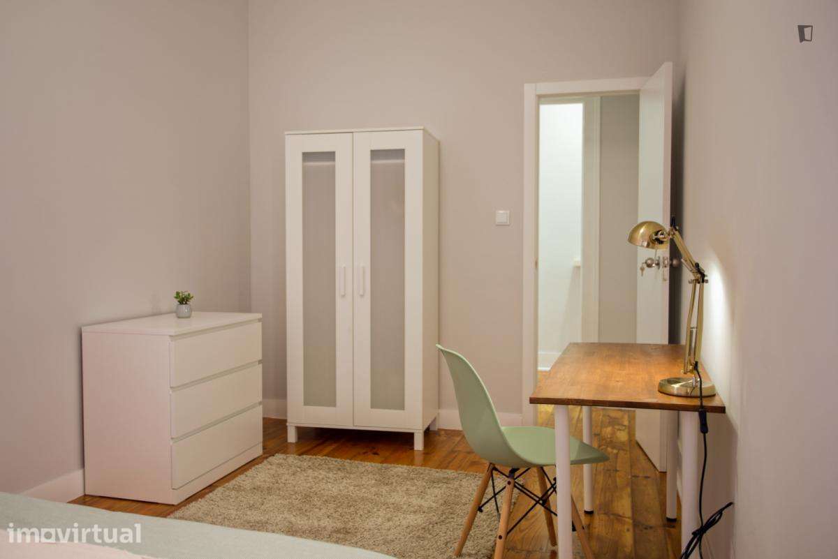 Quarto - localizado em Penha de França Lisbon - Grande imagem: 3/28