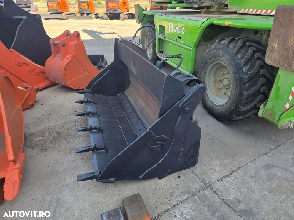 Hitachi ZW75-6, 2019, 2.745h, CUPA MULTIFUNCTIONALA 1mc, FURCI, CUPLA RAPIDA, ridica 2,4 tone la 3,2m, incarca 8x4 si  sem basculabila, Masa operationala 5tone, Anv 80% ok, motor 75CP, produs in Germania, posibilitate leasing 3 ani-PROMOTIE 29.900 EUR+Tva - 29
