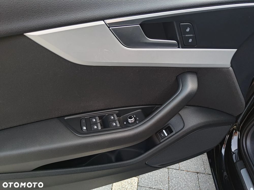 Audi A4 Avant 2.0 TDI Sport - 17