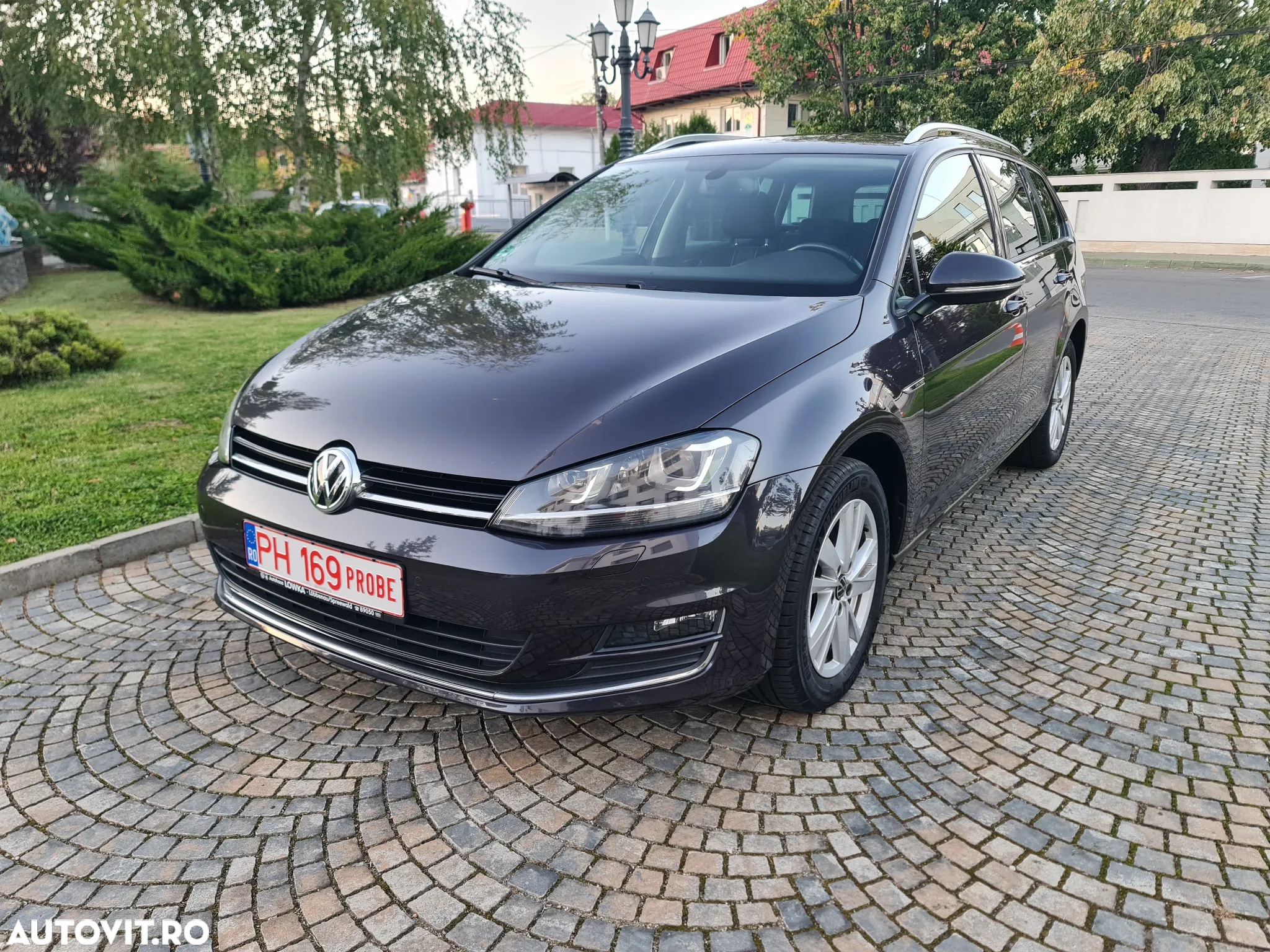 Volkswagen Golf 1.6 TDI 4Motion BlueMotion Technology Lounge - 3