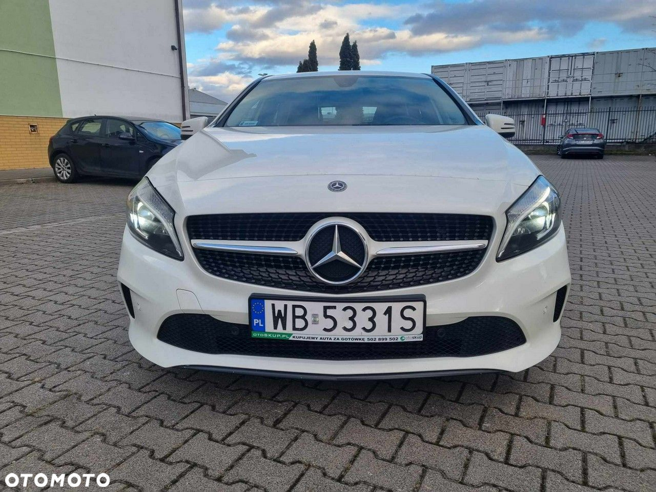 Mercedes-Benz Klasa A 180 7G-DCT - 3