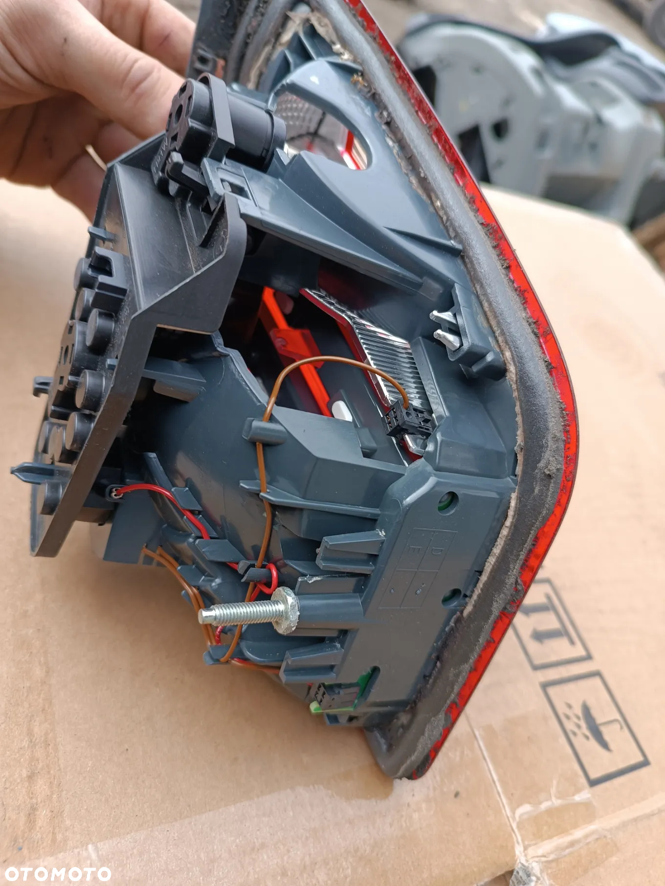 BMW F10 2012 R LAMPA Z KLAPY BAGAŻNIKA PRAWA LEDOWA - 3