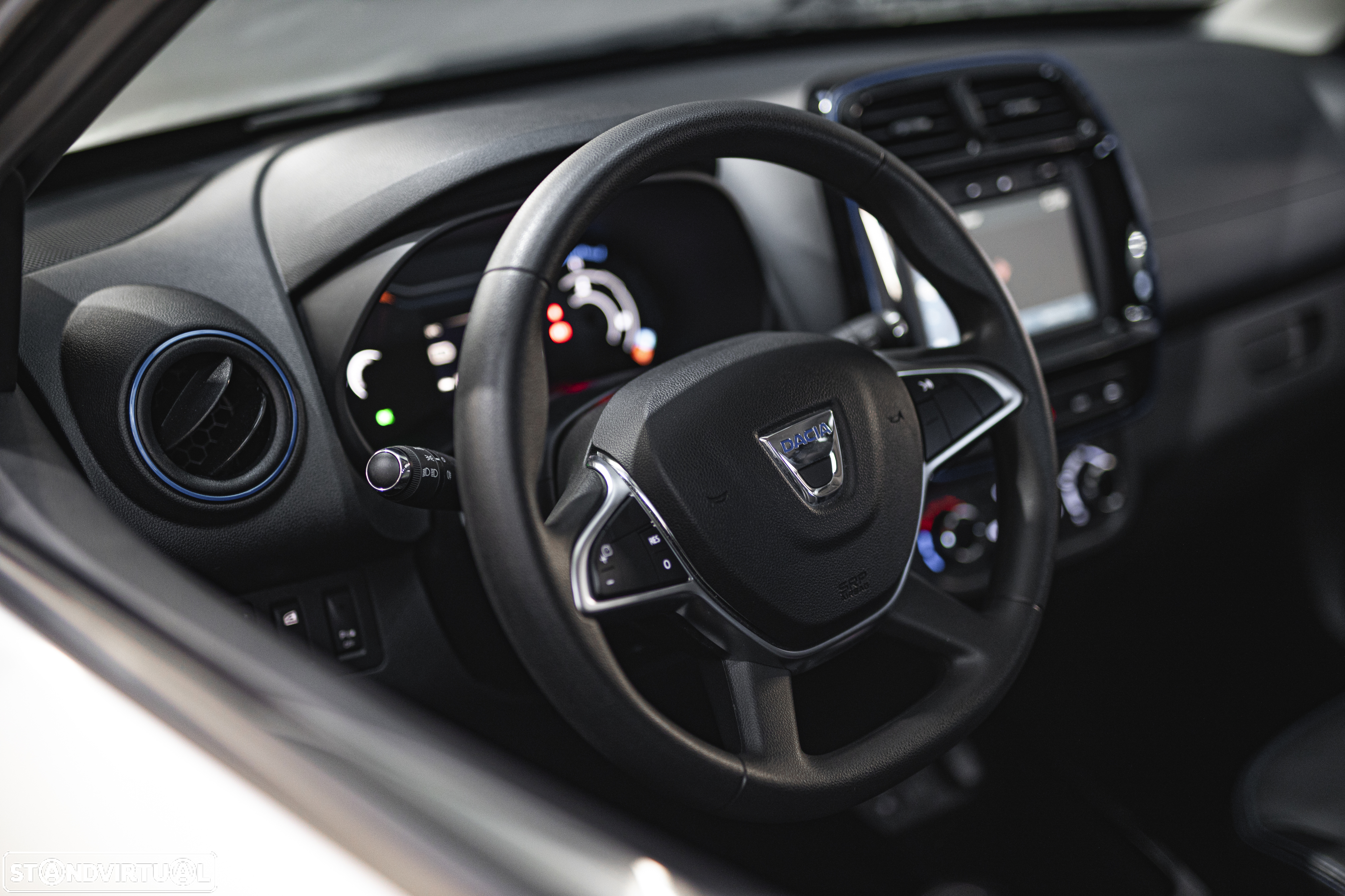 Dacia Spring - 13