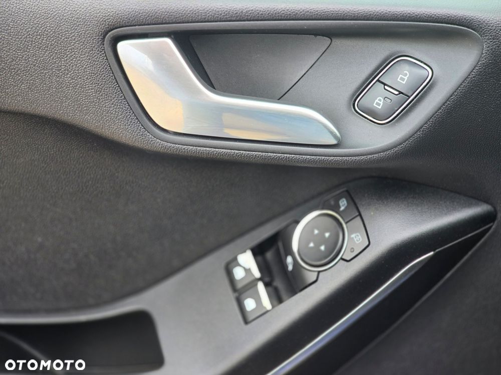 Ford Fiesta 1.0 EcoBoost S&S COOL&CONNECT - 23