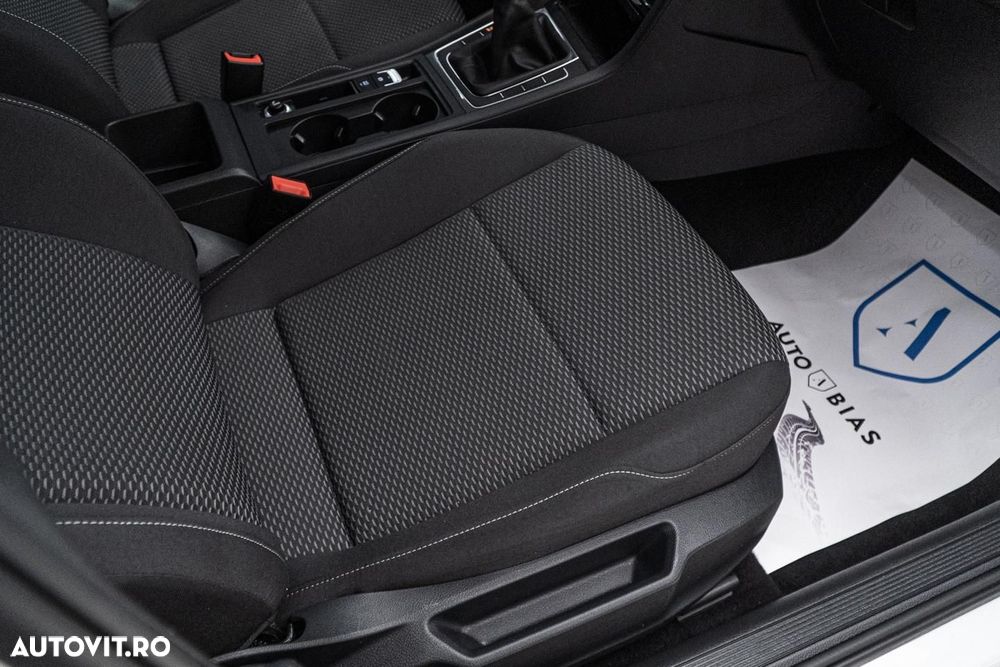 Volkswagen Golf 1.0 TSI BlueMotion Comfortline - 40