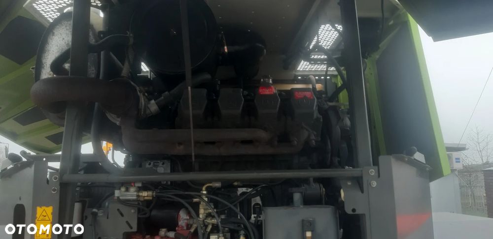 Claas Jaguar 900 - 12