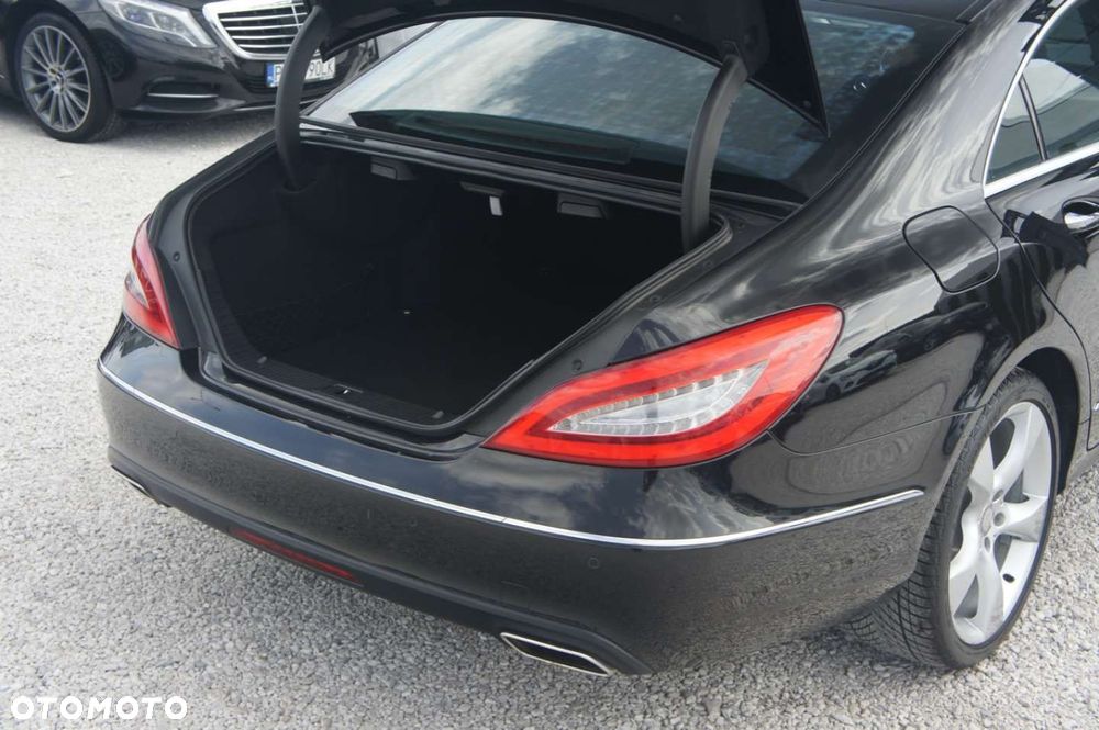 Mercedes-Benz CLS - 25