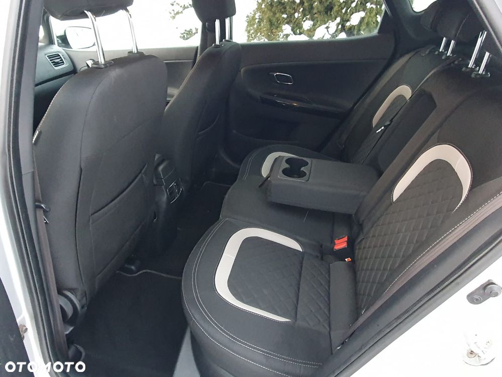 Kia Ceed 1.6 CRDi M - 17