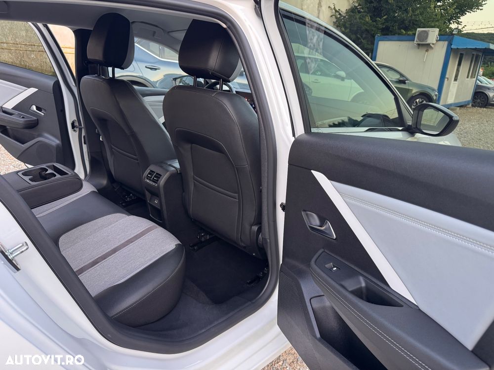 Opel Astra 1.5 D Automatik GS Line - 20