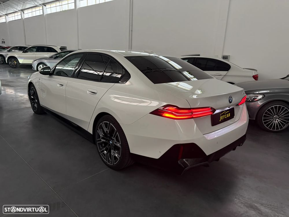 BMW 530 e Pack Desportivo M Pro - 10