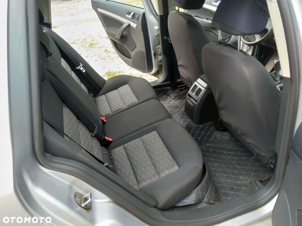 Skoda Octavia 1.8 TSI Ambiente - 6