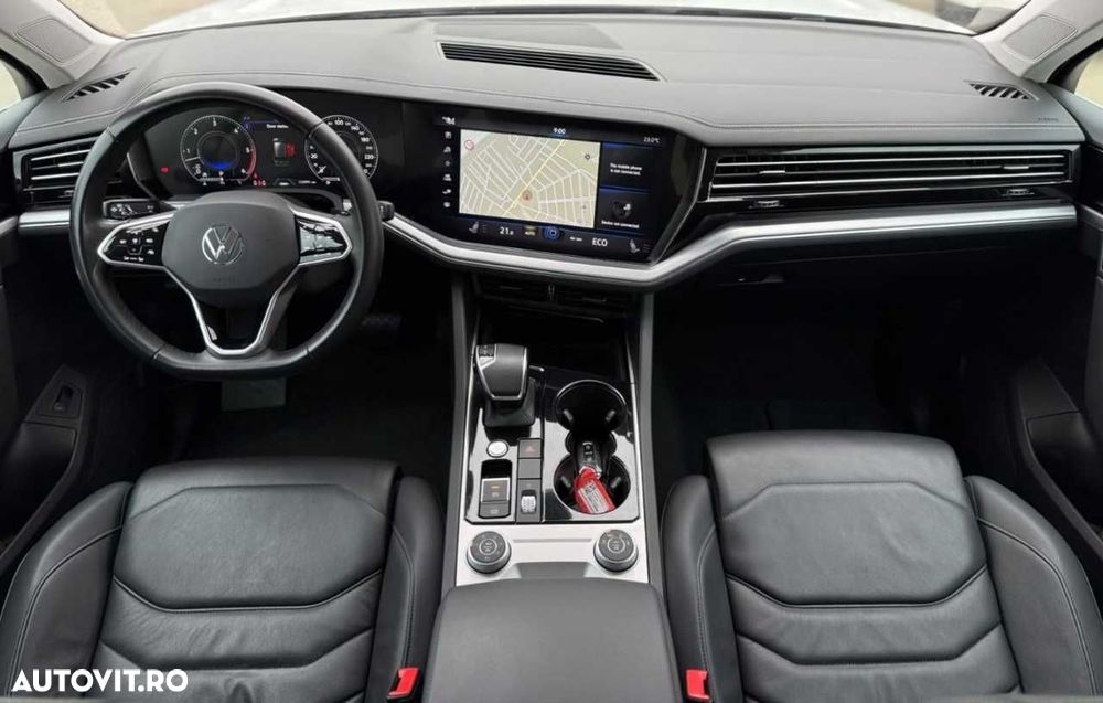 Volkswagen Touareg - 23