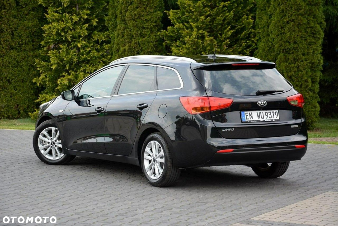 Kia Ceed 1.6 GDI ISG SW Platinum Edition - 7