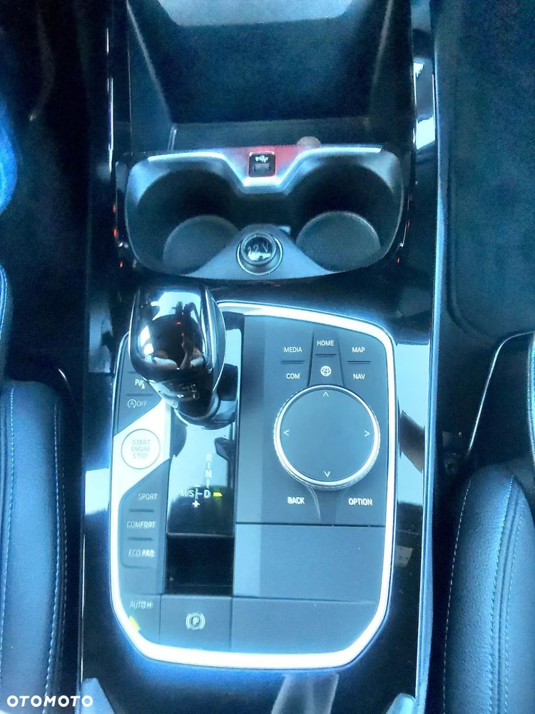 BMW Seria 1 120d xDrive - 16