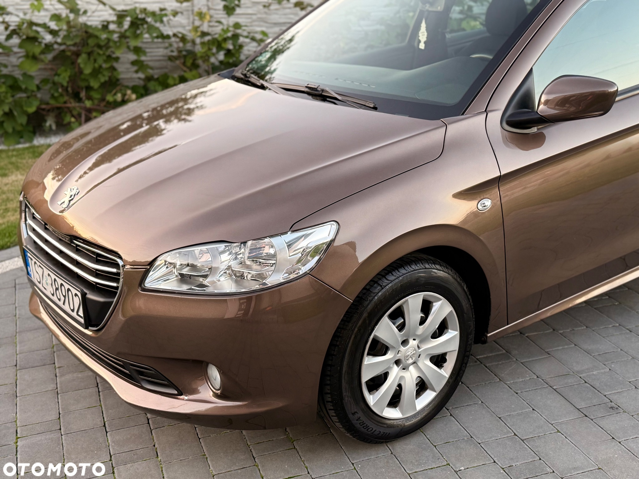 Peugeot 301 1.2 VTi/Pure Tech Access - 2