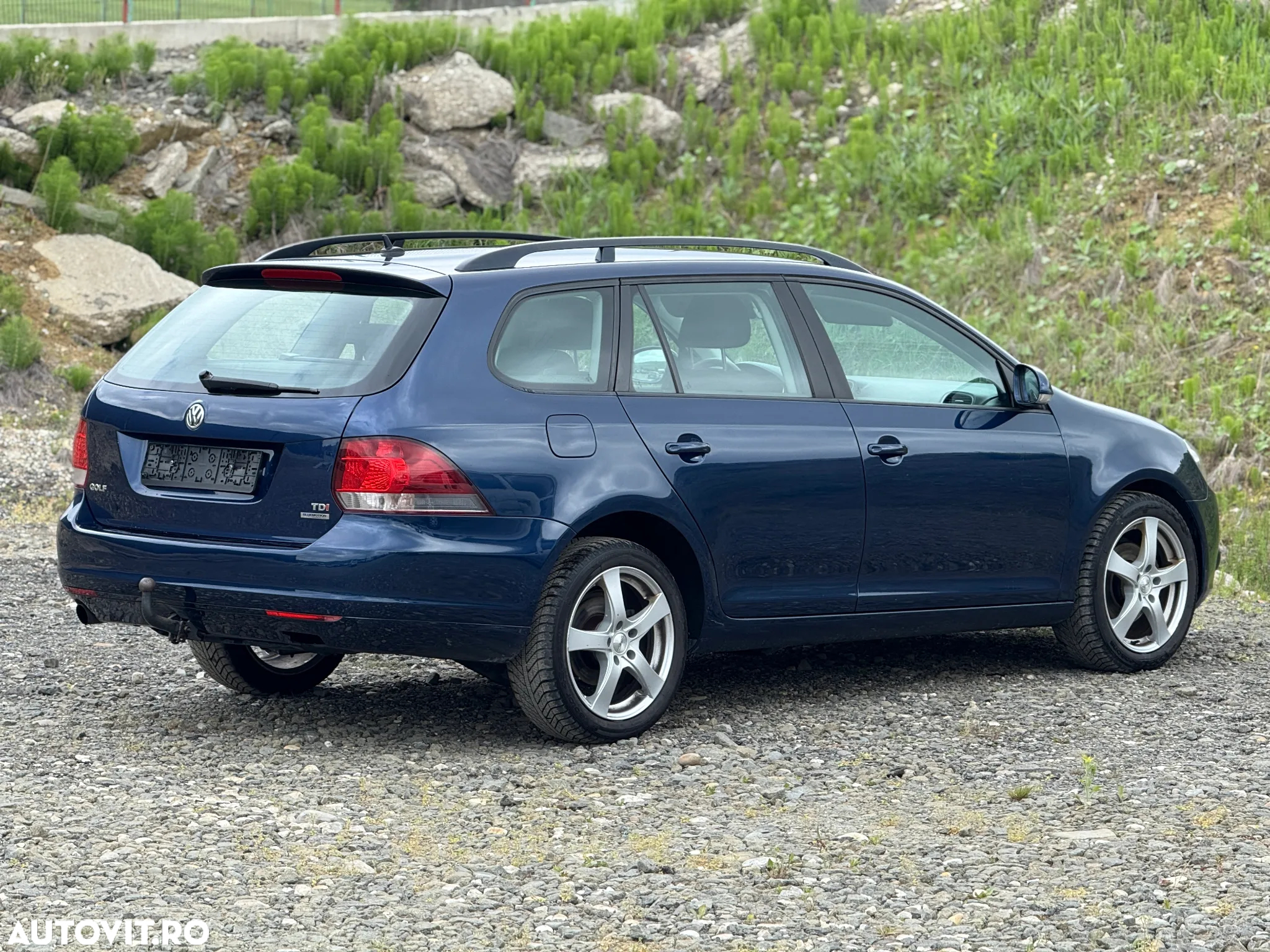 Volkswagen Golf 1.6 TDI BlueMotion Technology DPF Trendline DSG - 6