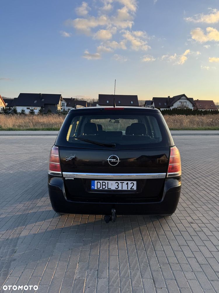 Opel Zafira 1.9 CDTI Enjoy - 4