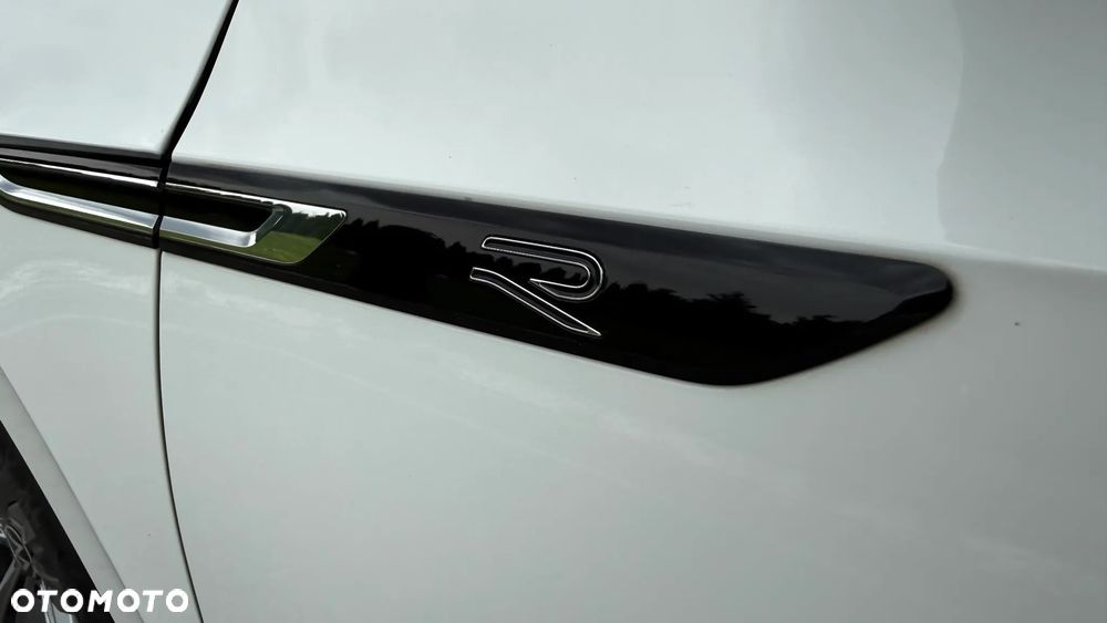 Volkswagen Arteon 2.0 TDI SCR R-Line DSG - 37