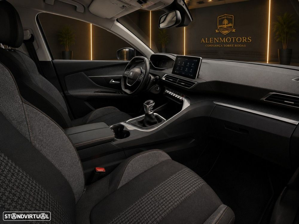 Peugeot 3008 1.2 PureTech Active - 16