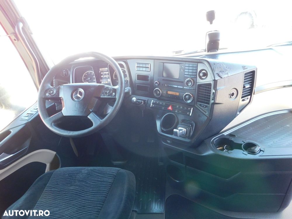 Mercedes-Benz Actros - 7