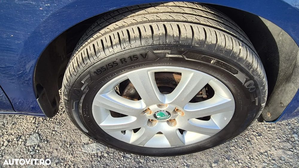 Skoda Roomster 1.2 TSI Active - 19