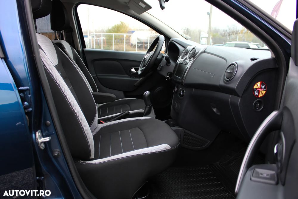 Dacia Sandero - 12