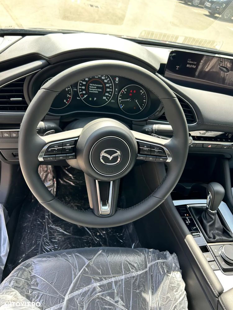 Mazda 3 e-Skyactiv X186 AT MHEV Exclusive-Line - 11